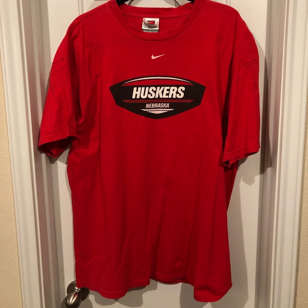 Vintage Men’s Nebraska Huskers Nike XL Short Sleeve Tee